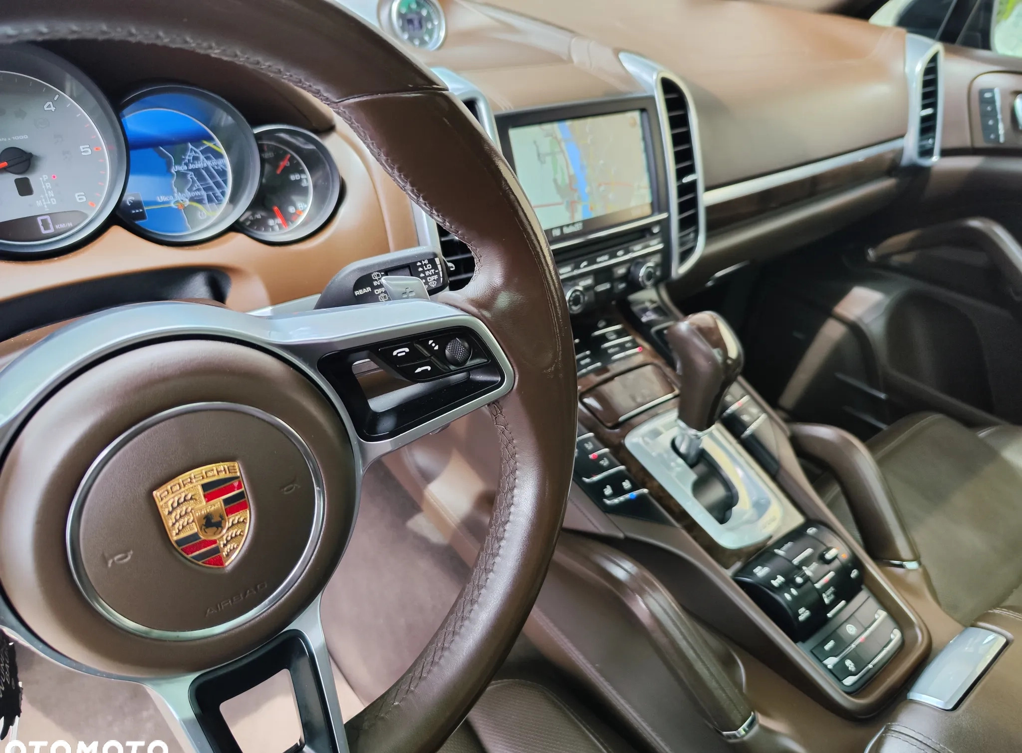 Porsche Cayenne cena 157999 przebieg: 225000, rok produkcji 2015 z Płock małe 172